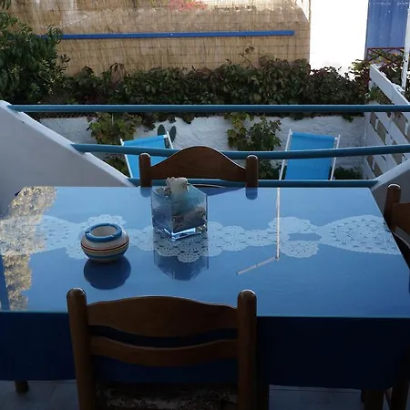 Eleni House Pollonia
